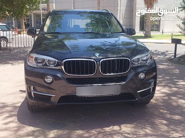 bmw. x5. 2015 بحالة فوق الممتازة سيرفيس منتظم حتي الآن