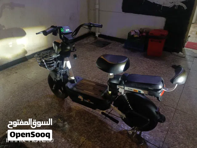 دراجه شحن حجم 14 مستعمله استعمال بسيط الدراجه 5بطاريات زغار