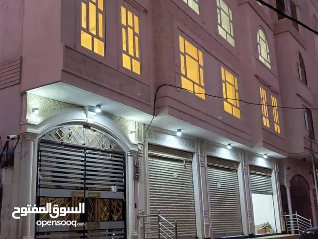 عمارة للبيع سكنية عمل شخصي حجربيضاء جديد لكس 7شقق واسعه جدا حوش واسع محلات بدروم
