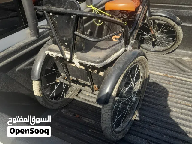 بيع سيكل نظيف ويحتوي علي 3 عجلات