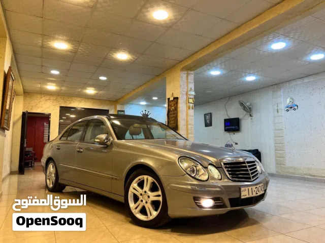 2008 مرسيدس بنز الفئة-E E 200