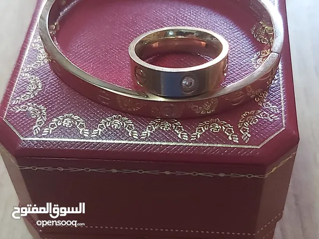 طقم اسواره وخاتم كارتير جديد مع العلبه الاصليه