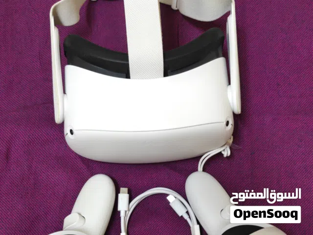 OCULUS META QUEST 2 WITH BAG