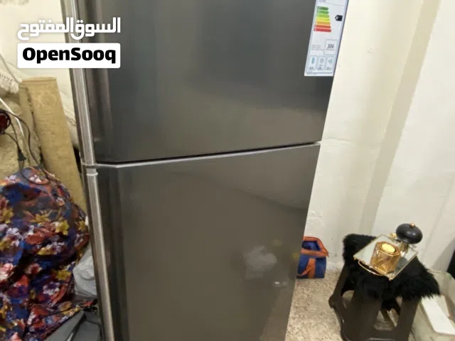 تلاجه استعمال جداً قليل شركه Sharp
