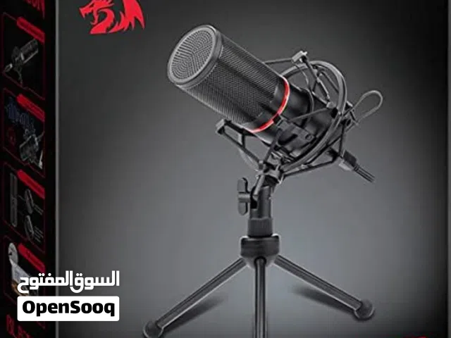 مايك ريد راقون مع ستاند