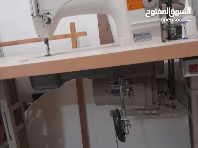 ماكينة خياطة (صناعية)