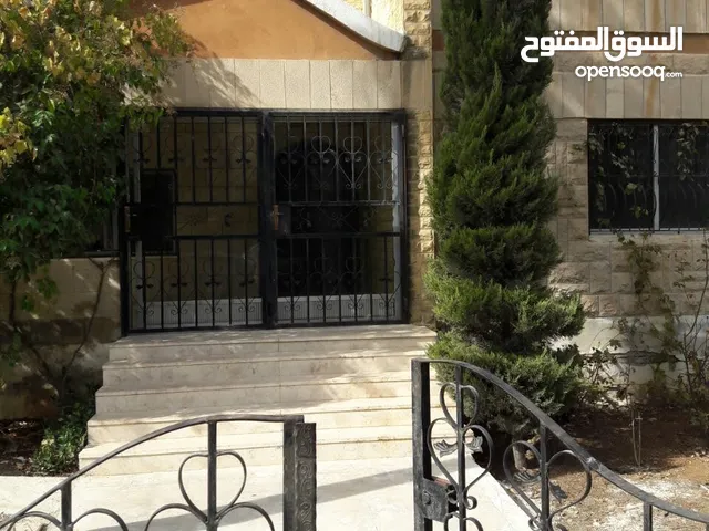 400 m2 4 Bedrooms Villa for Rent in Irbid Iskan Al Atiba'