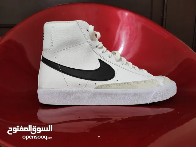 Boys Athletic Shoes in Jeddah