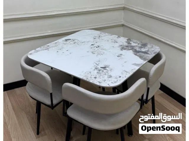 ميز شطرنج 4 كرسي    سطح مرمر بورسلين كشنات جلد ارجل حديد