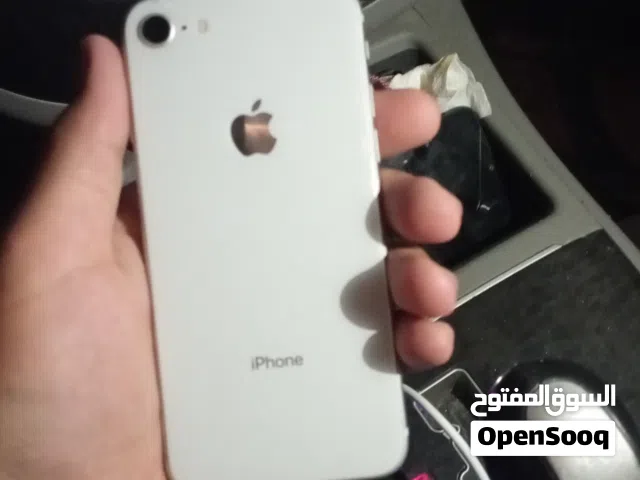 ايفون 8نضيف ءاكره256 فريم 60