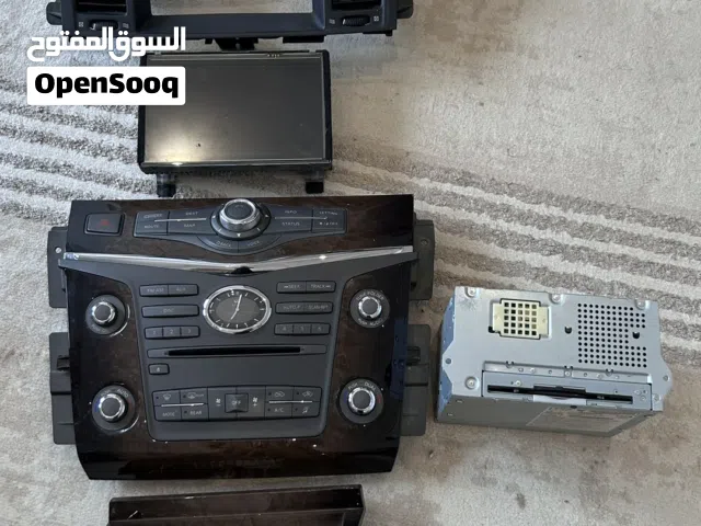 ديكور داخلي شاشه ومكيف و مسجل وديكور الجير انفنتي فورويل qx80 2015-2017
