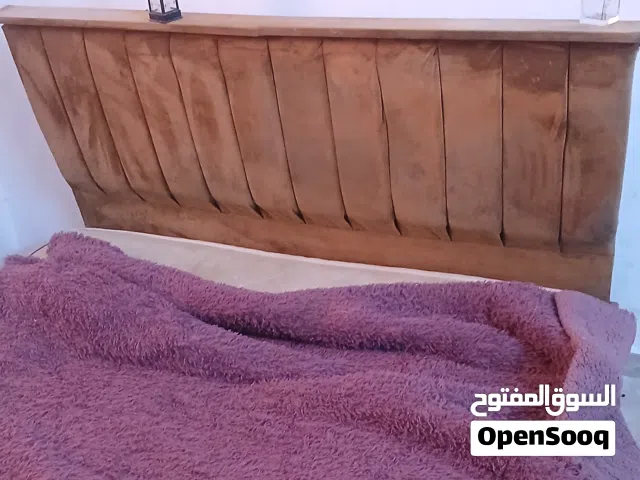 تخت مفرد ونص