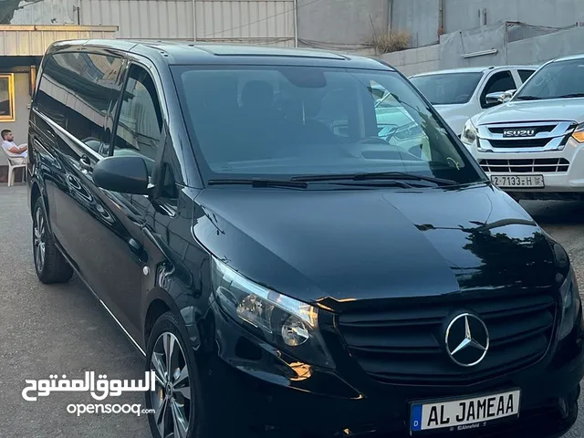 Mercedes Benz V-Class 2020 in Hebron