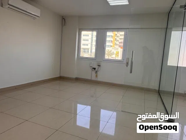 Office Open Space 65 sqm For Rent in Al Khuwair /مكتب للايجار في الخوير بمساحات مفتوحه 65متر مربع