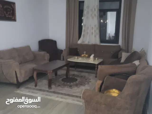 شقه للبيع او البدل على بيت مستقل