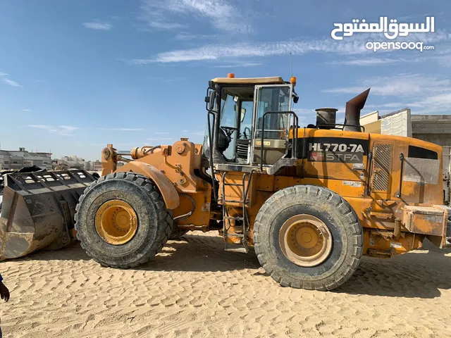 تركتور هونداي HL770
