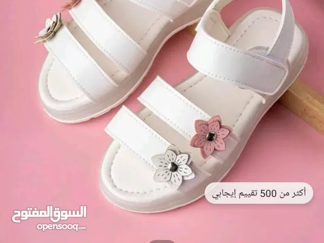 Girls Sandals & Slippers in Zarqa
