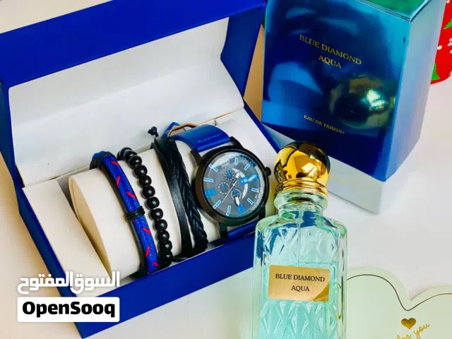 بوكس مكون من : ساعة مع سوارات مختلفة مع علبة محكمة و عطر براند ابراهيم القريشي