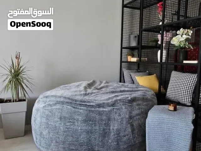 جلسة ارضية كبيره