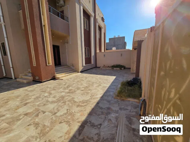 1 m2 More than 6 bedrooms Villa for Rent in Tripoli Abu Saleem