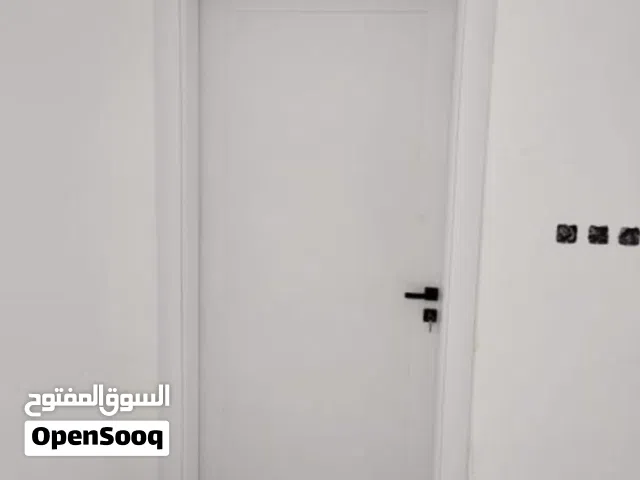 نجار تفصيل الابواب والخزائن وجميع الأعمال الخشبيه