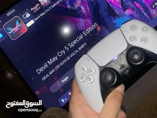 جوستكات بلي 5 جديد لوك غير مستخدمه سعرهم مناسب جدا