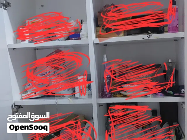 خزانة صغيرة للبيع