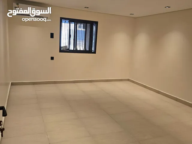 شقه للايجار السنوي الرياض حي السليمانية شقة مميزه
