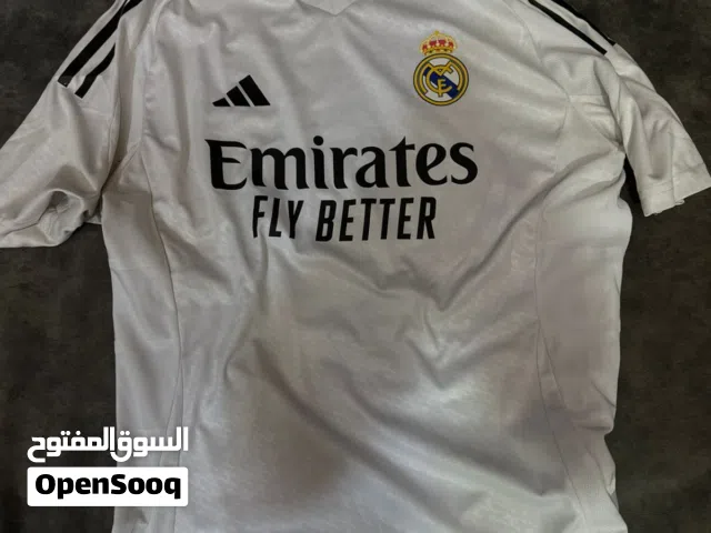 تي شيريت ريال مدريد نسخة لاعبين