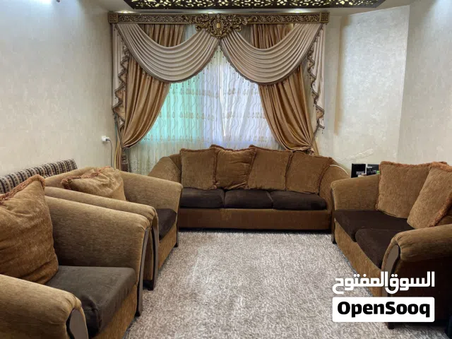 كنب صالون بني