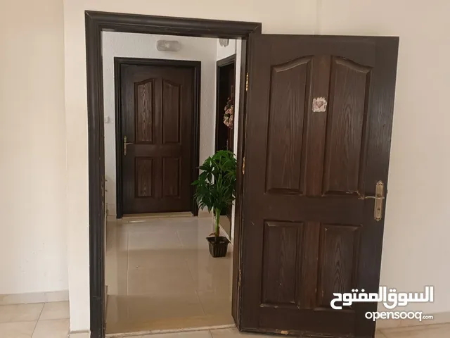 150 m2 3 Bedrooms Apartments for Sale in Zarqa Al Zarqa Al Jadeedeh