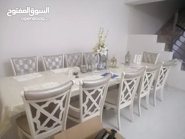 فرصه طاول طعام حل 12 نفدر حاله جيده