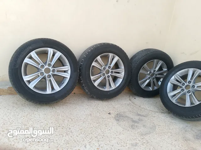 جنط قياس 16مع الكوشوك نضيف 5براغي للبيع بسعر 165