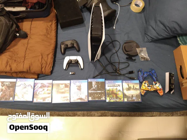 Ps5 Disc edition original with games and accessories.