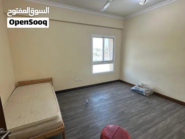 200 m2 4 Bedrooms Apartments for Rent in Southern Governorate Other