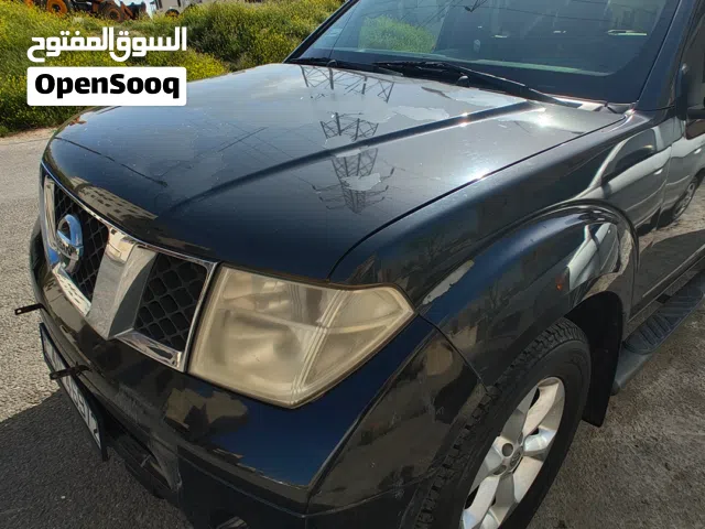 2008, نيسان, نافارا, LE