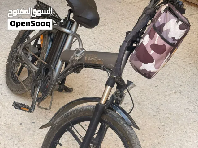 بسكليت كهربا مستعمل في حالته الجديدة