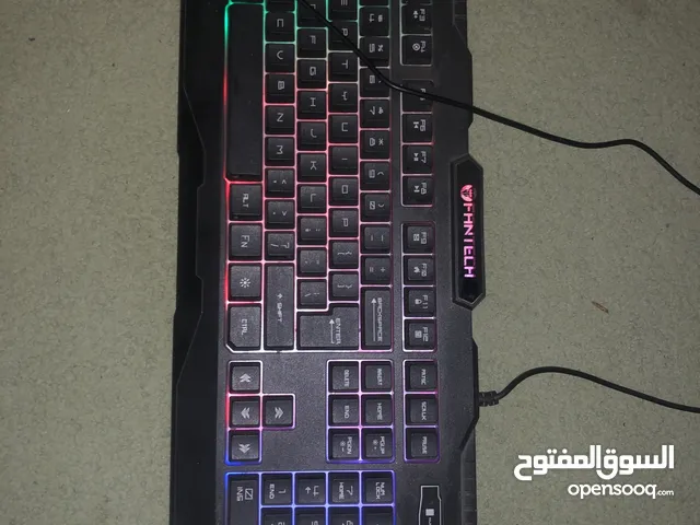 لوحة مفاتيح