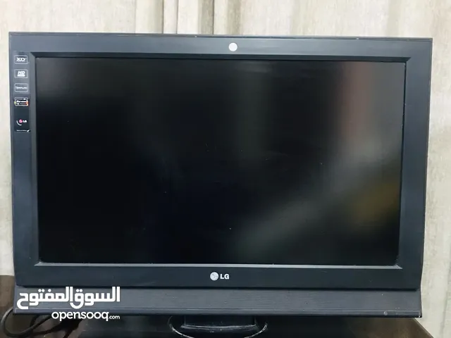 شاشة تلفزيون وشاشات كمبيوتر
