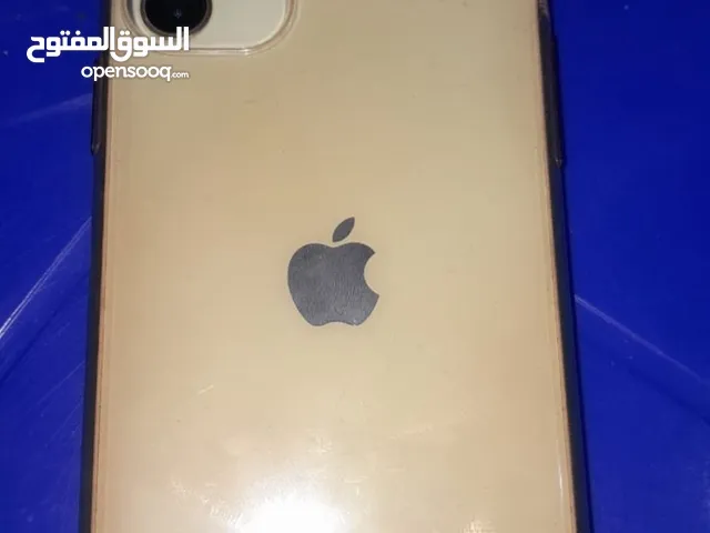 تلفون ايفون 11 128 جيجا بطاريته جديدة ومكفولة جهاز ولا شخط مع 3 كفرات.