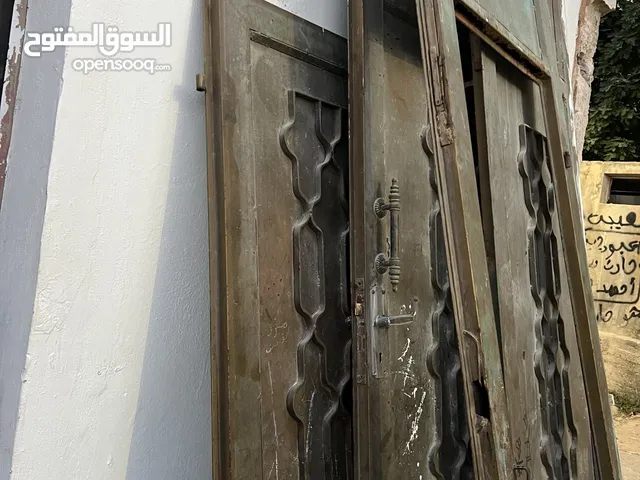 بوابه حديد