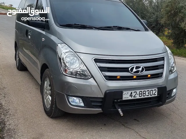 Hyundai H1 2016 in Amman