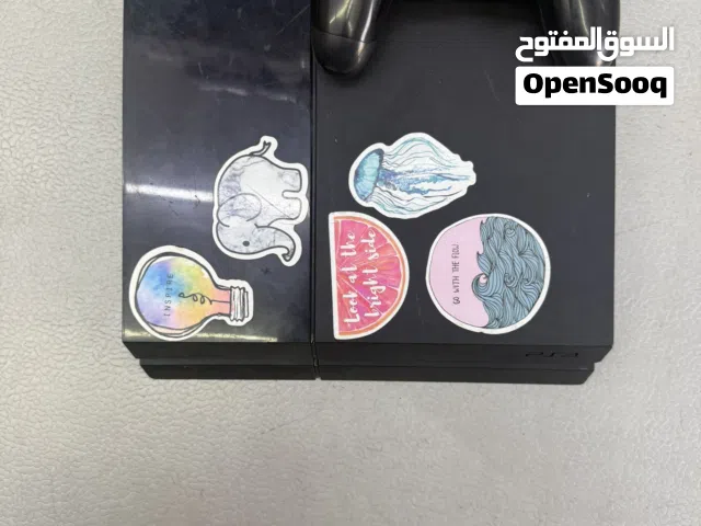 للبيع بلايستيشن 4 مهكر فيها 17 لعبه مع قير اصلي