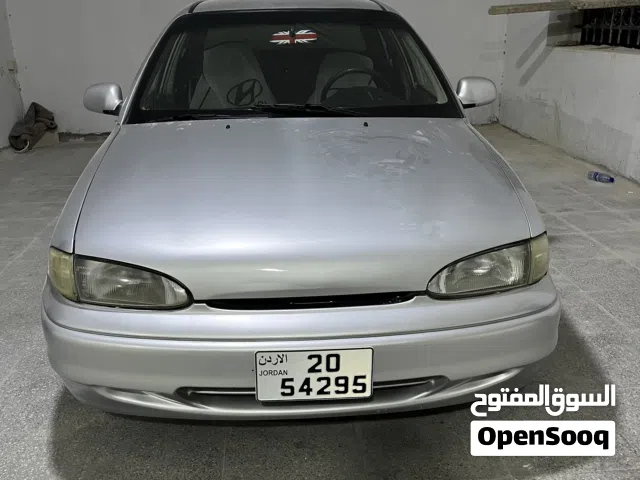 1996 هيونداي اكسنت Standard