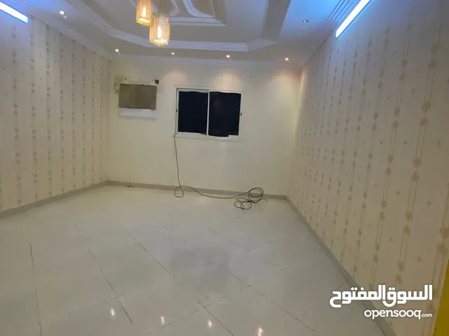 140 m2 3 Bedrooms Apartments for Rent in Al Riyadh Laban