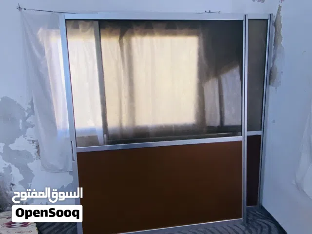 باب ألمنيوم سحاب مع القاطع كامل وقطعة الجرار (بحالة الوكالة) - قياس 3.5 × 2 متر