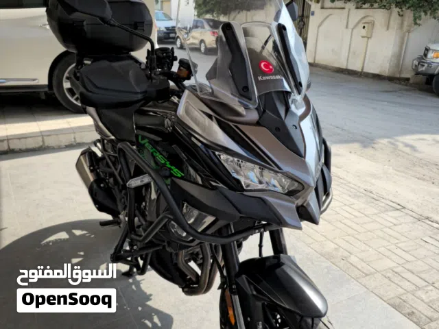2023 Kawasaki Versys 1000 LT S . Only 3850 Km !!!