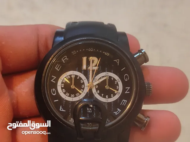 السلام عليكم، عندي ساعة Aigner رجالية موديل A37500، جاتني هدية من الكويت، وبحالة ممتازة.