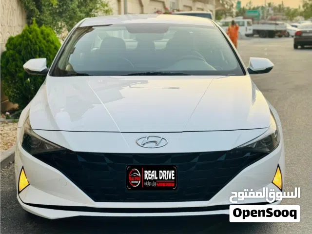 2021 Hyundai Elantra Standard