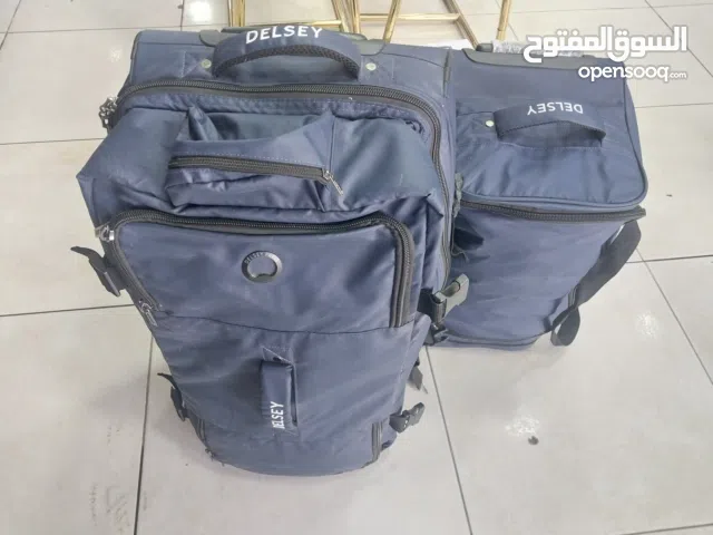 شناتي او حقائب سفر ديليسDELESY جديده غيرمستعمل عدد 2شنته طقم بالكرتونه صنع فرنسا طقم شناتي ضد الماء